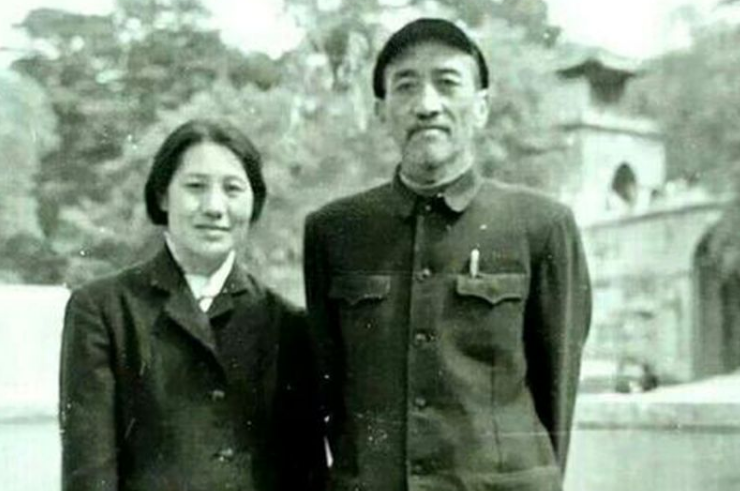 朝鲜战争|朝鲜战场上被俘最高级别将领，回国就被开除军籍，后结局令人唏嘘