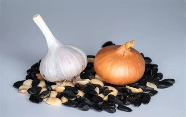 肝脏■红豆、绿豆、黑豆，什么豆更健康？告诉你适合的选择很多人不清楚