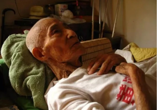 颜夕趣史|82岁老人第三次结婚，领证时才得知，对象是60年未见的结发之妻