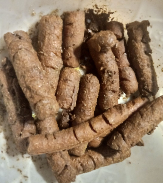 |“自己炸的,细细品味还挺好吃...”哈哈哈跟老八学的吧!