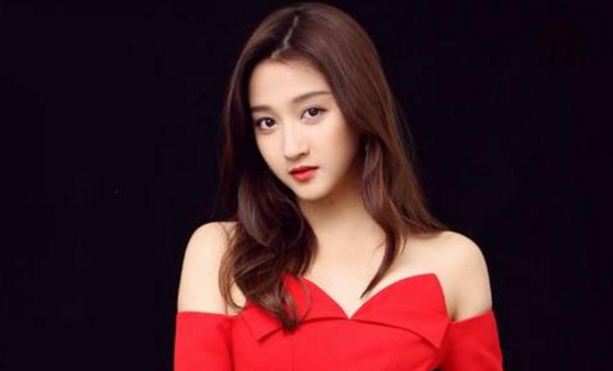 娱乐圈|娱乐圈公认的四大“国民闺女”，前三位都混成一线，最好看的她却被人遗忘