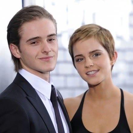 『钢铁侠』有种基因叫复制粘贴：钢铁侠姐弟不算啥，红女巫三姐妹绝了