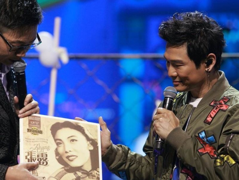 「杜德伟」乐坛当中的伟人,杜德伟传神的舞台表现,总会使人很着迷