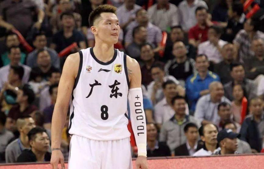 朱芳雨|本想多打几年的朱芳雨，为何突然退役？看了条件你就明白