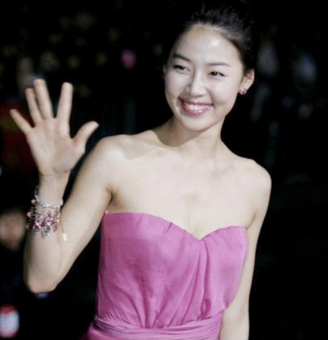 【林更新】还记得《新娘18岁》中的她吗？现实中的她把人生活成了电视剧