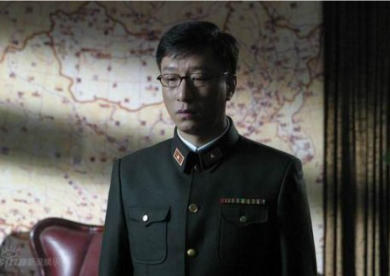 「国民党」国军副师长被解放军俘虏，表明身份没人相信，说出暗语被直送北平