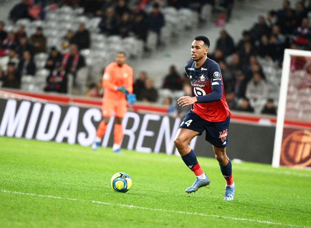 曼联|曼联寻中卫出现意外目标！实力大于名气 防空能力强，要价2250万