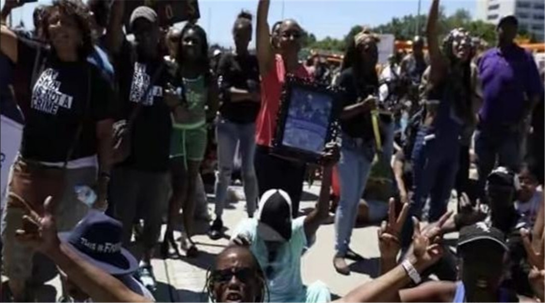 「种族歧视」“抗议”终于蔓延到国内，黑人：表明中方反歧视的时候到了....