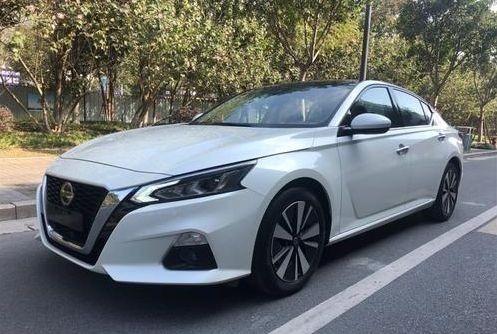 丰田凯美瑞|天籁和凯美瑞相比,如果家用的话,我更推荐天籁!