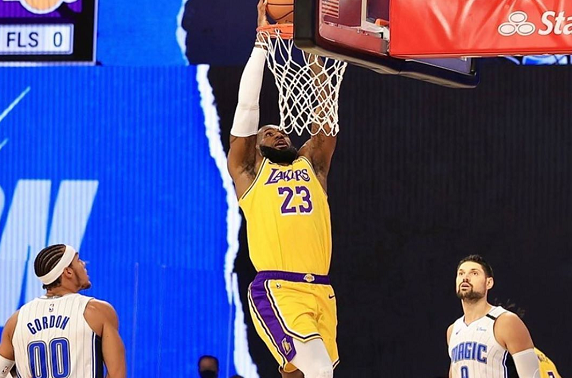 姐姐|湖人119-112魔术！詹姆斯20+2+7，库兹马25+7，浓眉哥伤退