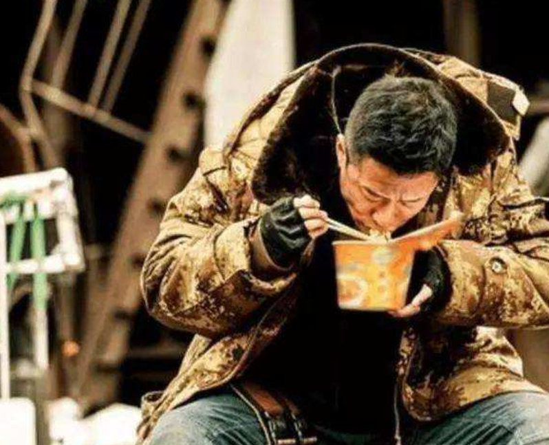 吴京|她片酬超李连杰和成龙总和，甚至连走路也要钱，吴京直言：请不起