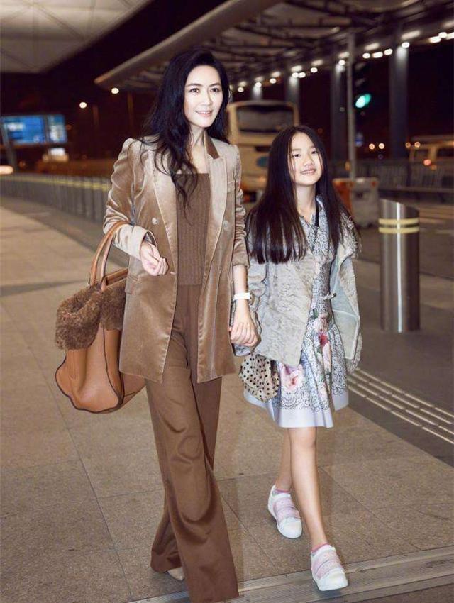 田海蓉|她事业巅峰意外怀孕,丈夫是谁无人知,女儿12岁长相浮现生父基因