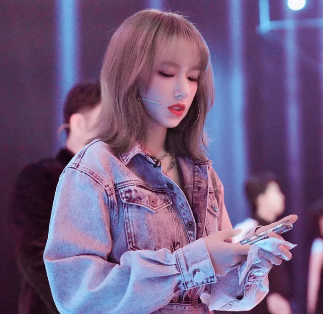 『短发』有种“芭比”叫剪短发，原以为程潇是微胖女孩，换个发型显瘦10斤