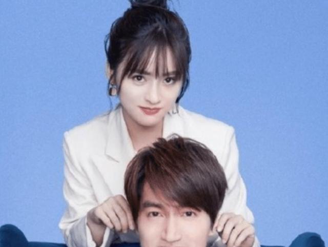 谭松韵|有种意外叫荧幕情侣年龄差，宋威龙谭松韵相差9岁，他俩相差20岁很配