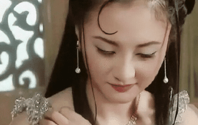 西游记■当年《西游记》有那么多美女，我为啥看那上蹿下跳的猴子？