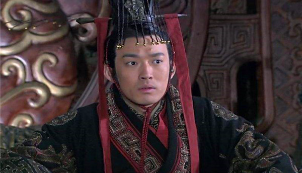 【】秦国公子池告诉大家：学会把球踢给领导，才能够在职场走的稳健