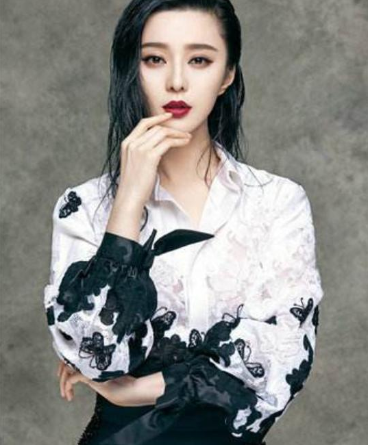明星|被“永久封杀”的4位明星，前三位自作自受，最后一位却令人同情