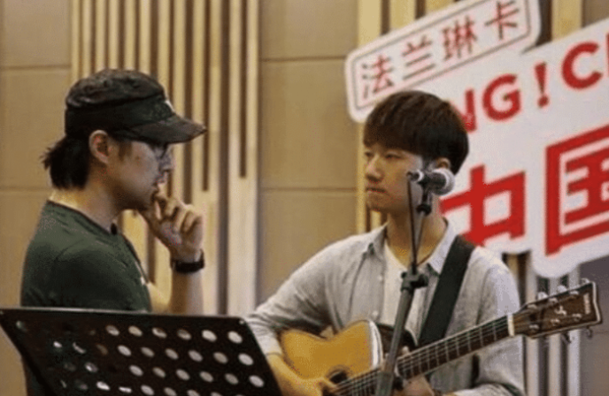刘诗诗|他曾夺得《好声音》冠军，第二年再来参赛，不成想第一轮就遭淘汰