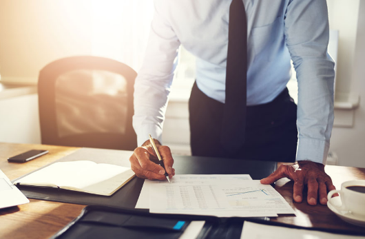 『』工作不顺利想要辞职，但又担心自己找不到合适的工作，应该这样做！