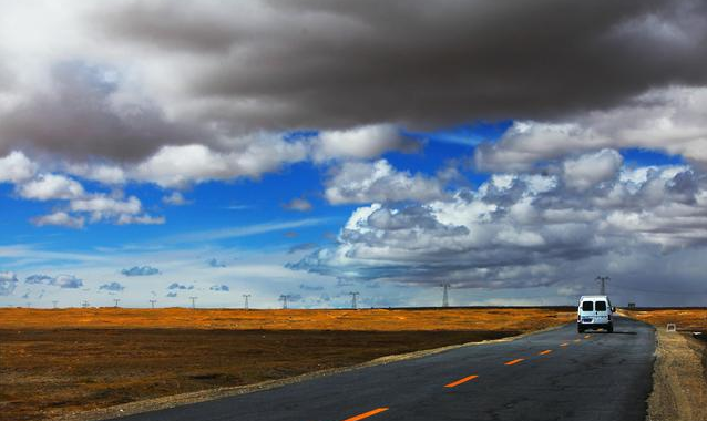 「」一个人长途自驾游，要从这三个方面做好充足的准备，基本上就可以保证安全！