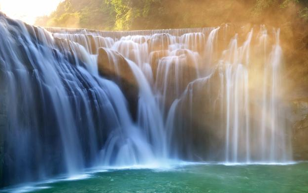 @1号到6月底，喜鹊枝头叫，20年紫气东来，财源广进发大财3大生肖