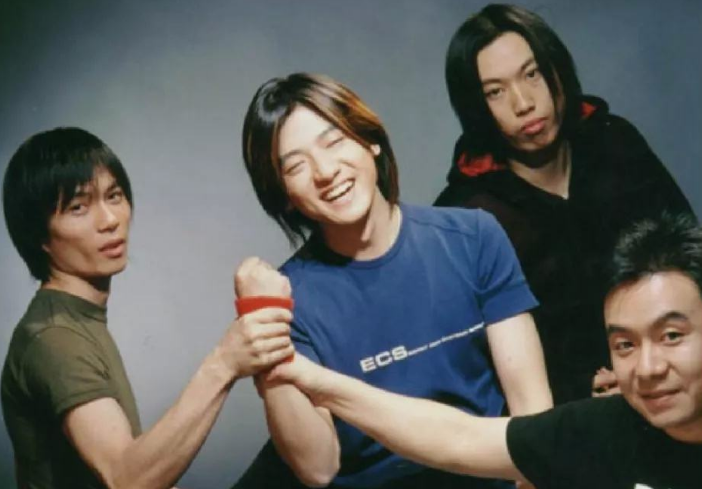 达达乐队|解散15年后,这个从前中国最火的乐队宣布复出,粉丝都不信是真