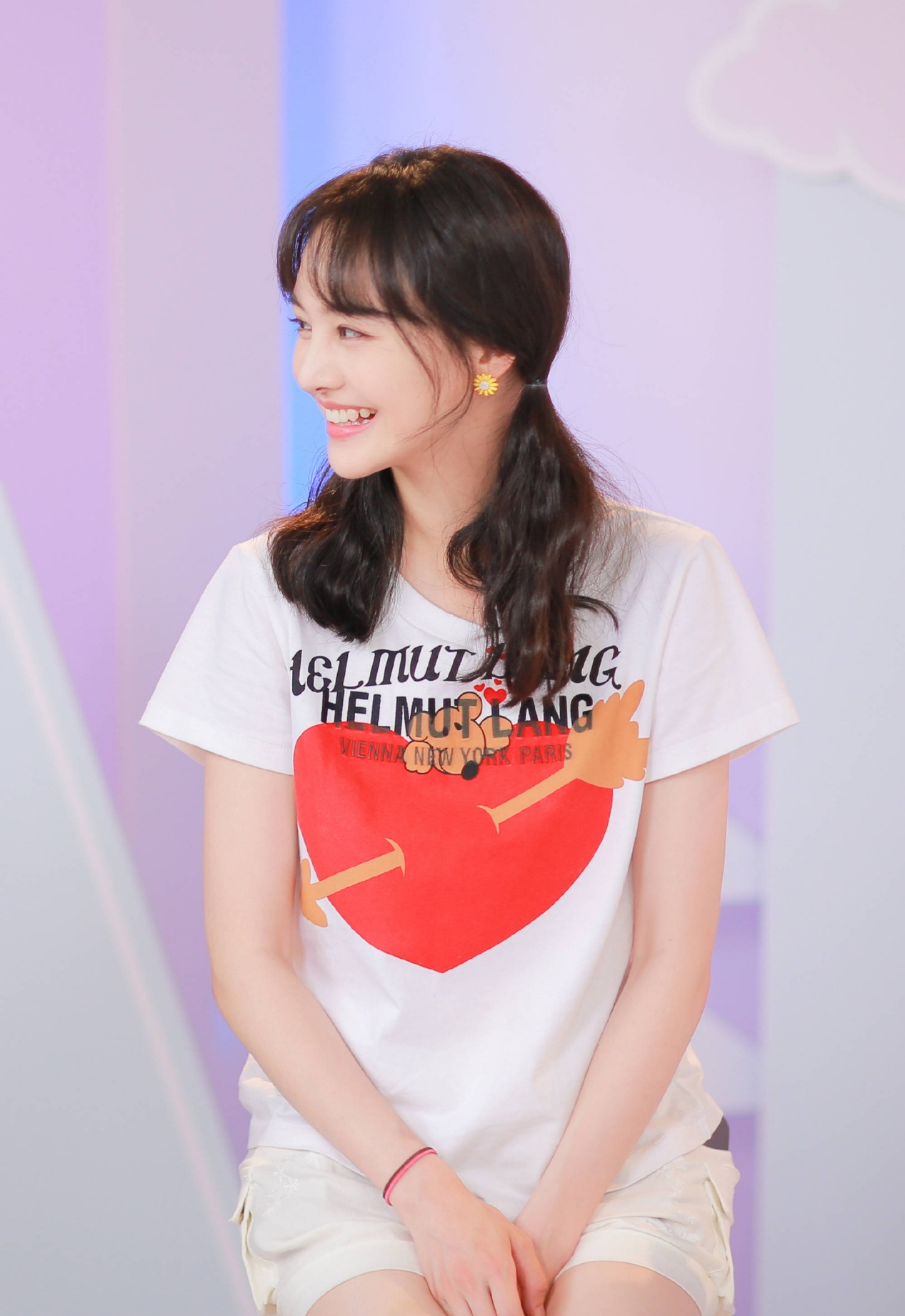 郑爽低调捐款60万是黄冈抗疫中第一笔演员捐款黄冈写信表感谢