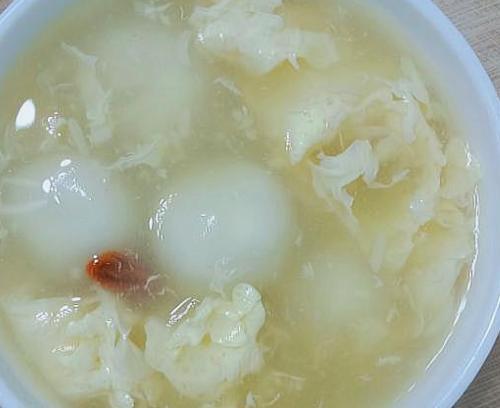 红糖|它是“穷人的阿胶”，一碗不到3元，每天吃一份，脸色变红润
