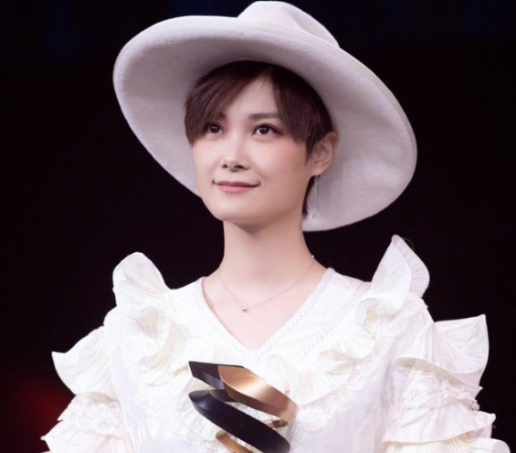 发型|女生常见的4种脸型,如果你是第3种,再美的五官也拯救不了