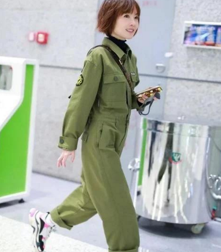 鲁豫|鲁豫终于“发福”，不再骨瘦如柴，网友：这样好看多了