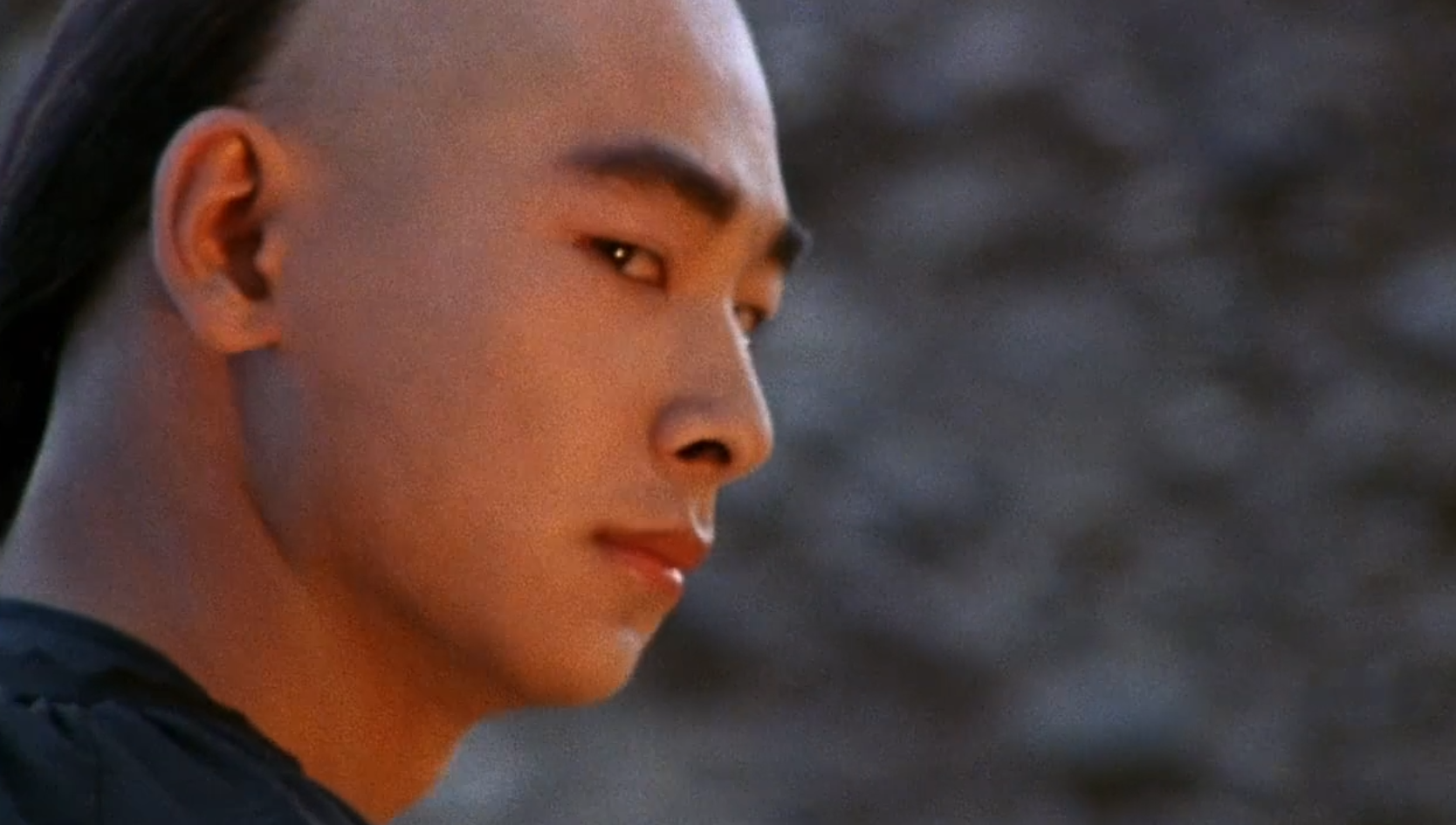 方世玉▲1993年李连杰拍《方世玉》,赵文卓不懂表演,导演支招:斜眼看人