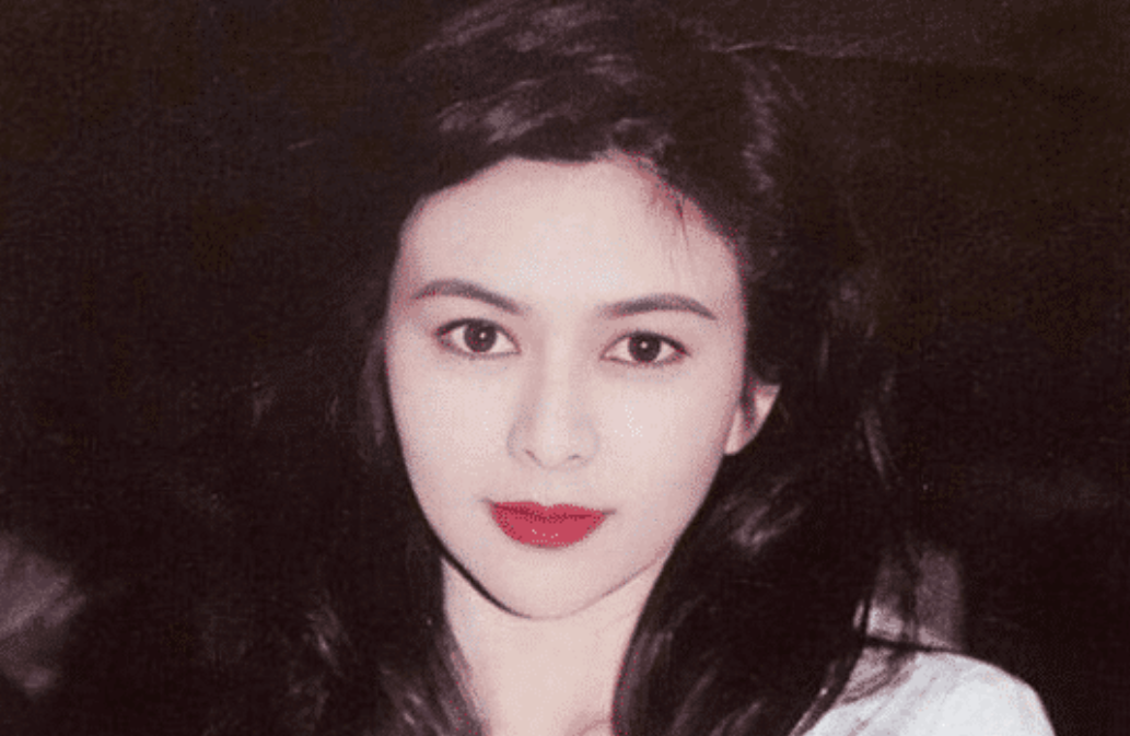 李嘉欣|90年代香港四大美女,周慧敏垫底,李嘉欣仅第二,第一无人能比