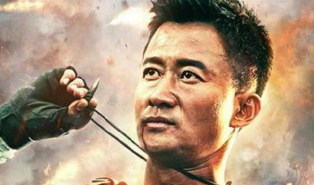战狼2|不听成龙劝说，非要翻拍《战狼2》，上映仅10万票房遭强制下线