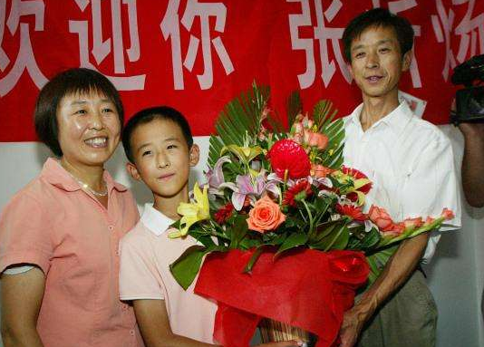 购房置业▲不买房就退学!曾威胁父母在北京买房的辽宁神童,如今怎样了?