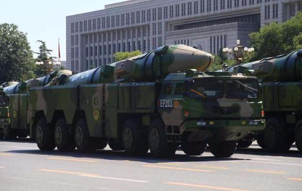 「东风-41弹道导弹」为何美国坚称:中国不会轻易使用东风导弹?专家这样回答