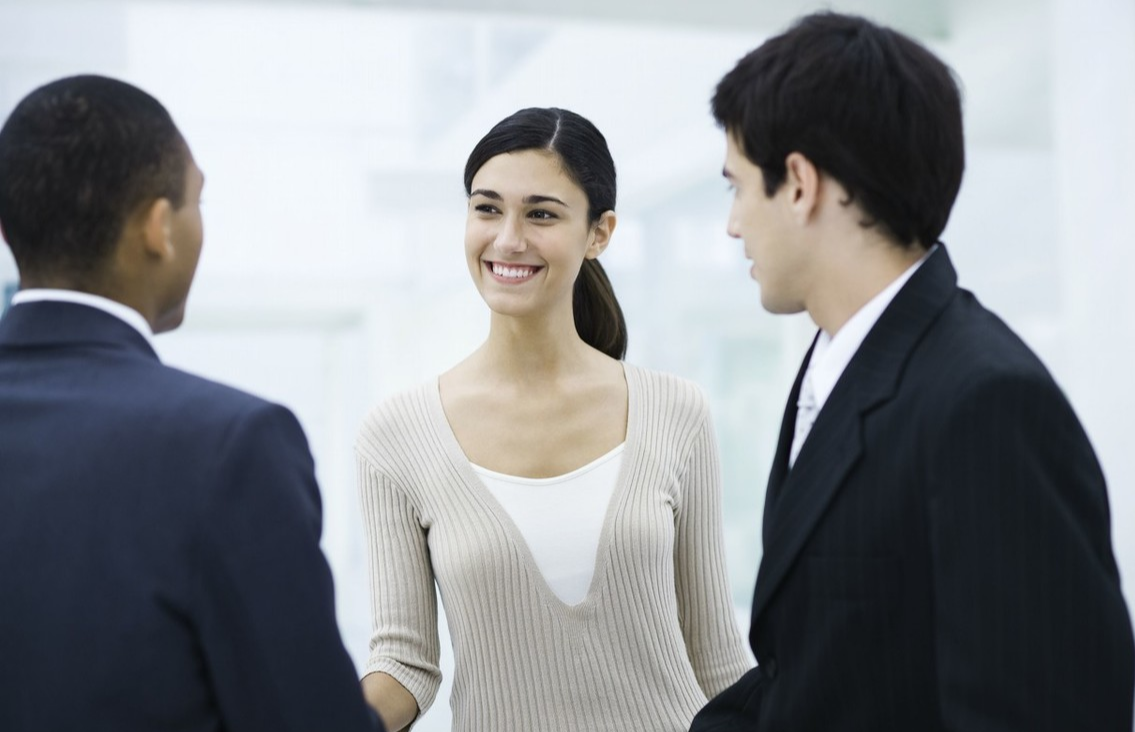 @职场技巧：想拥有好人缘，聪明人都注重这3个细节，现在做还不晚