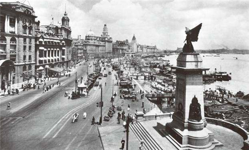 「」清朝有一奇才,借钱从不花,到期只还利息,靠此却攒下百万身家