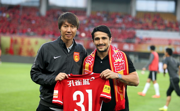 『国足』名记质疑洛国富入选国足！完完全全的瞎搞，为什么不归化伊沃？