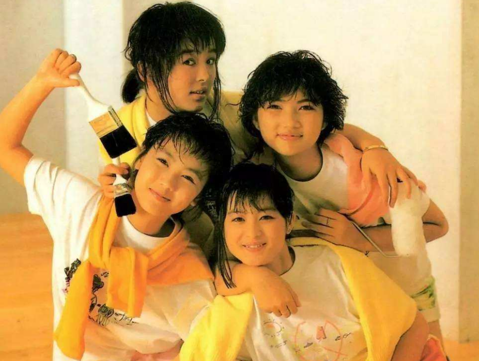 黄百鸣|15岁被黄百鸣相中,与刘銮雄相恋4年被抛弃出柜7年,今年过半百皈依佛门!