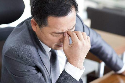 「」面对职场中的冷落,作为中年人的你应该明白这几点!