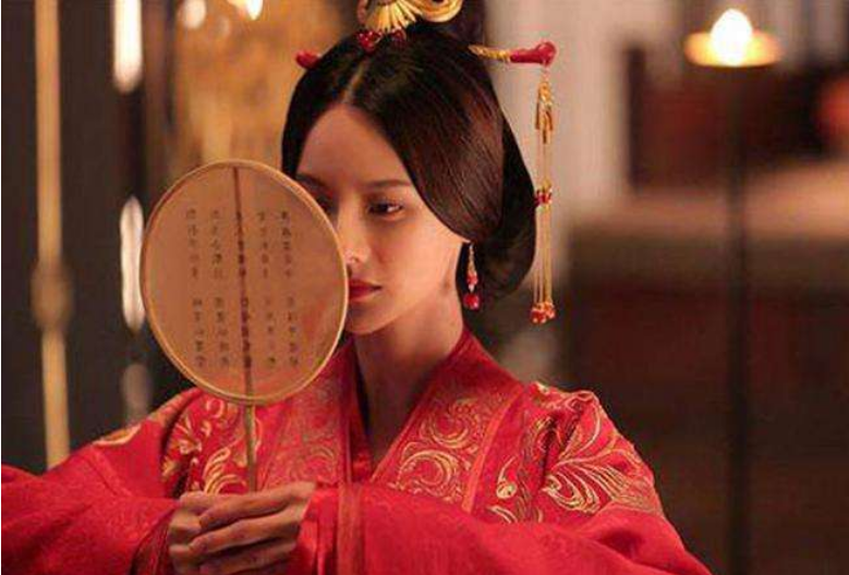 甄宓■曹丕抢夺第一美人甄宓后，为何将她赐死？还往她嘴里塞满污秽之物