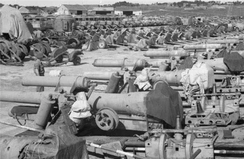 「」二战中第一个向中国宣战的国家，并非日本，说出来令人难以置信