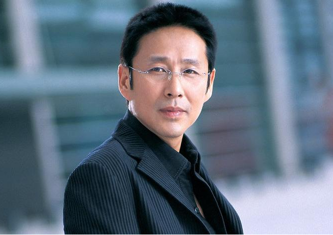 陈道明|“隐藏”了34年爸爸竟是陈道明？多年来不拼爹不炒作，难怪这么优秀