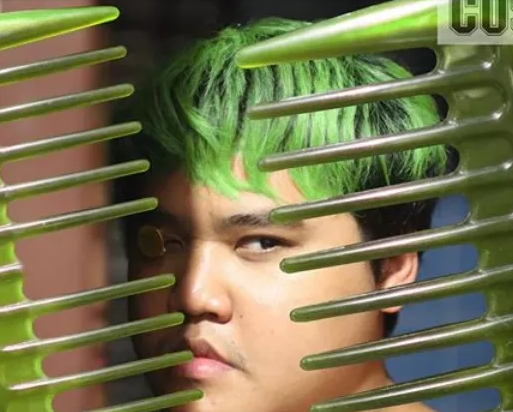 泰国小哥“神cos”号称史上最简单，看完过程，网友：都能做到