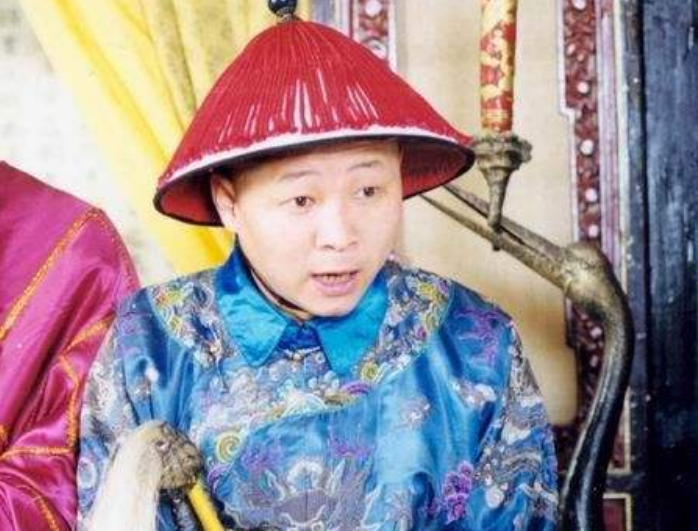 |扮演太监的4位演员,前三位都惟妙惟肖,唯独他演出了硬汉的感觉