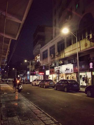 【杨千嬅】小城市大故事，歌词背后，看苦情的香港