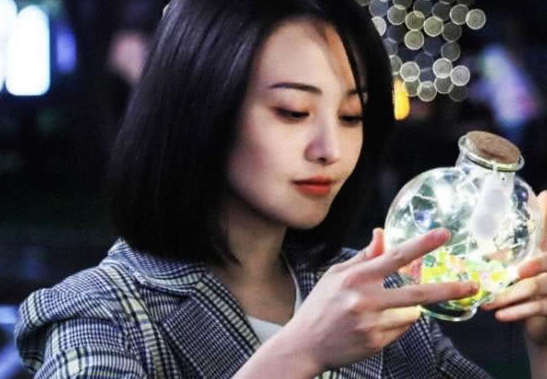 吉娜·爱丽丝|郑爽含泪退出节目，立马来俩飞行嘉宾，郑爽火速惨遭打脸