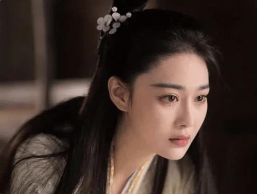 【张馨予】李晨想向张馨予道歉，却遭到何捷拒绝：理由很简单，男人都忍不了