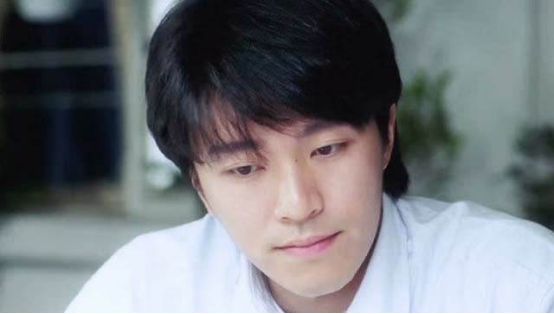 周星驰：他当年为打压周星驰，请半个娱乐圈明星助阵这部作品，结果票房沦为笑柄！