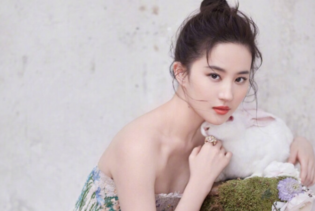 『赵灵儿』她本是《仙剑》女主第一人选,却拒演“赵灵儿”,最终却成就了她